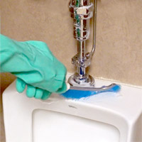 Restoom fixture cleaning detail